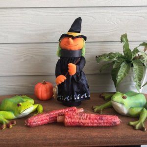 HERSHEY'S KISS HALLOWEEN WITCH CANDY DISPENSER